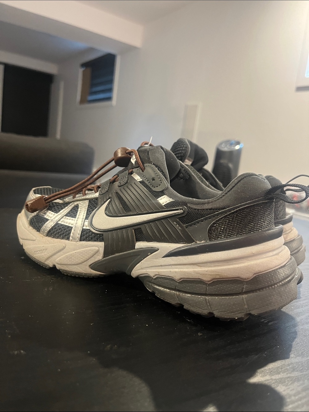 Nike Wmns V2K Run 'Black Metallic Silver' - Picture 7 of 8